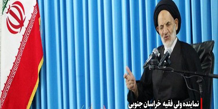 تقویت بنیان خانواده و مسئله عفاف و حجاب، راهکار مقابله با نقشهی شوم دشمن در فضای مجازیست .
